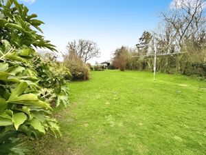 Point Clear Road - click for photo gallery